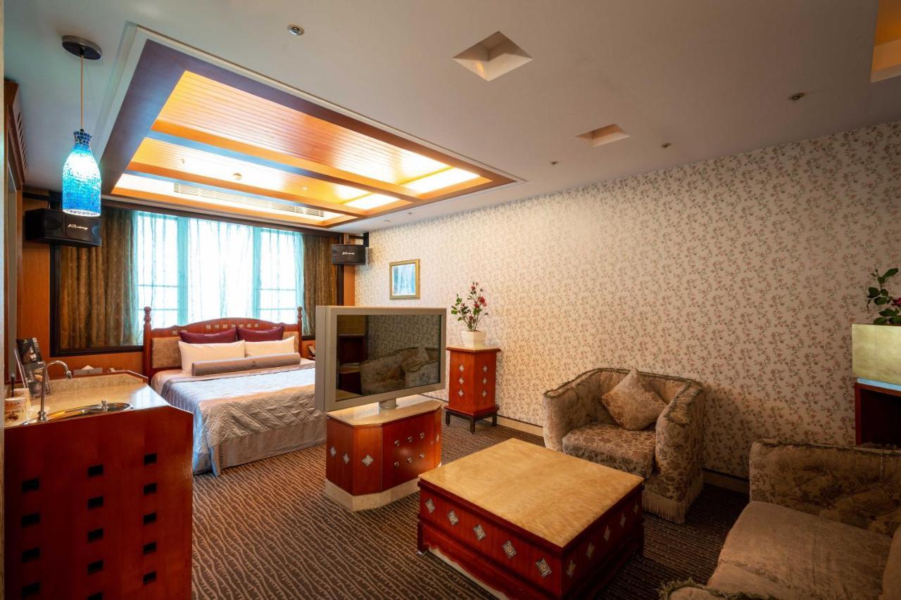 In-Stone Motel Taipei Exterior photo