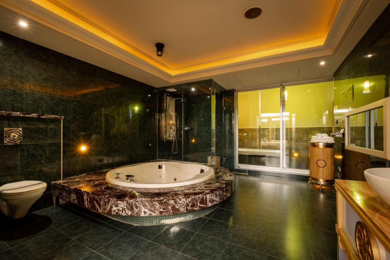 In-Stone Motel Taipei Exterior photo