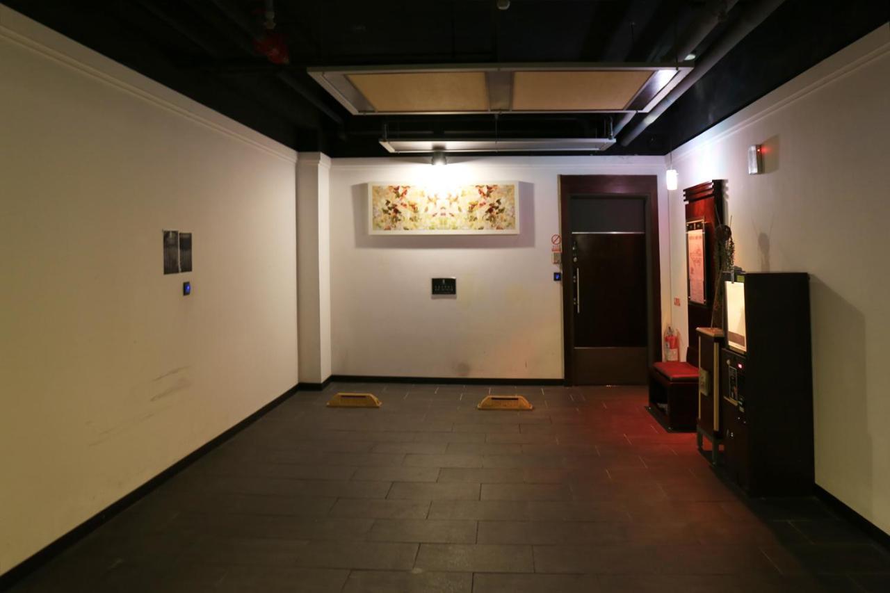 In-Stone Motel Taipei Exterior photo