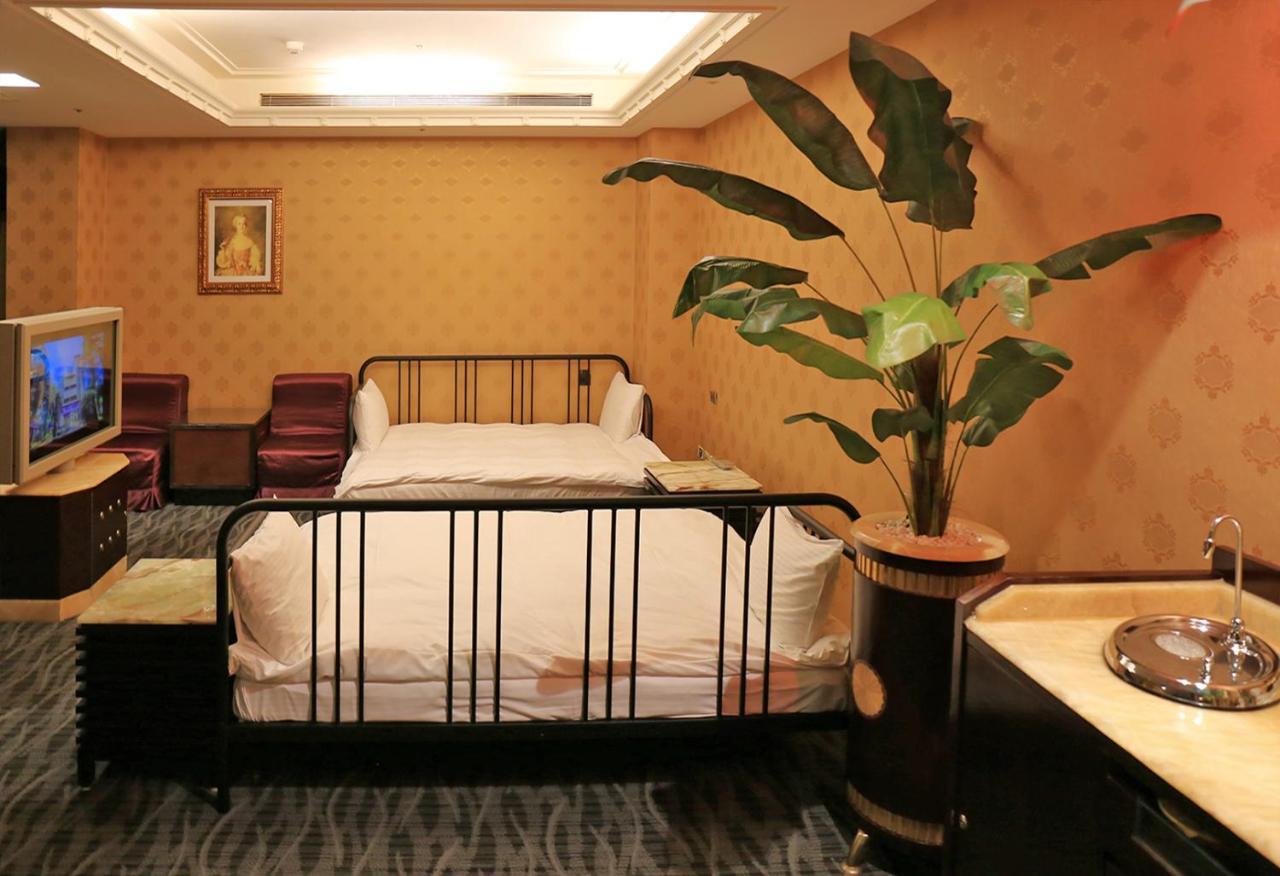 In-Stone Motel Taipei Exterior photo
