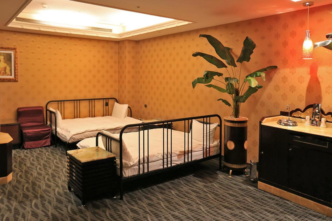 In-Stone Motel Taipei Exterior photo