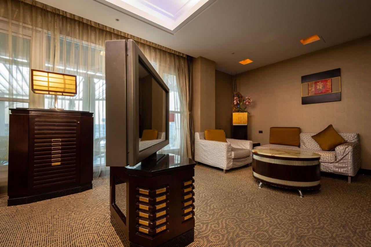 In-Stone Motel Taipei Exterior photo